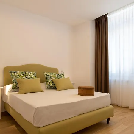 Dimore De Luca- Domani